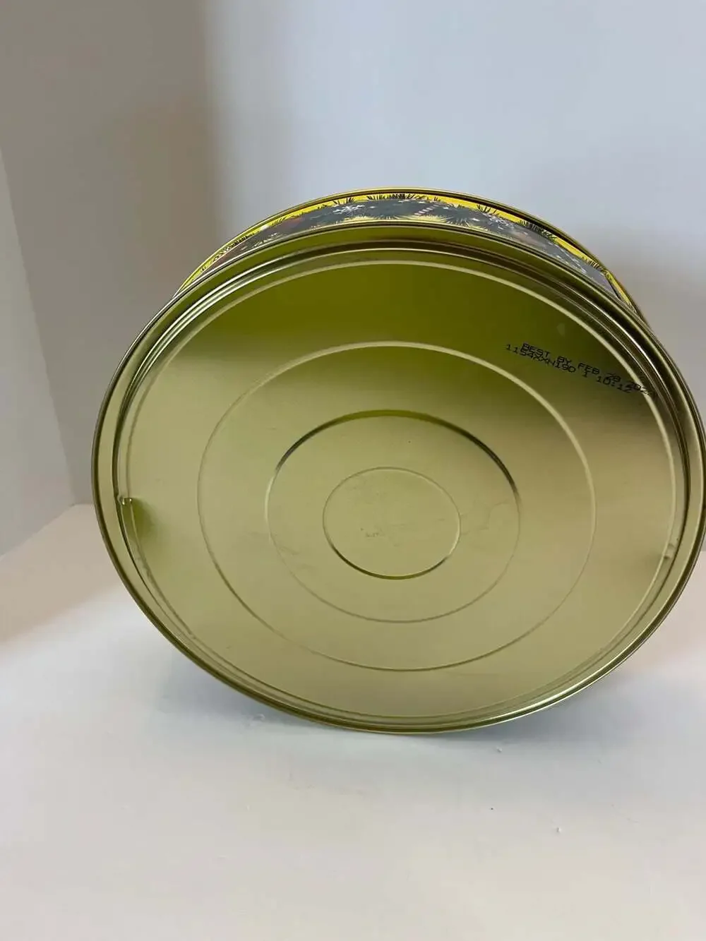 Keebler Holiday Cookie Tin Round Metal Container with Elf Graphic